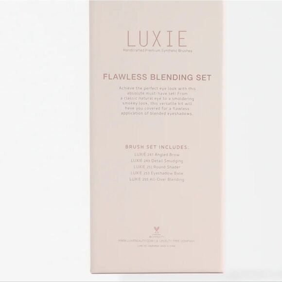Luxie Rose Gold Collection Flawless Blending Set - Picture 5 of 11